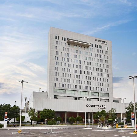 Courtyard By Marriott Leon At The Poliforum Esterno foto