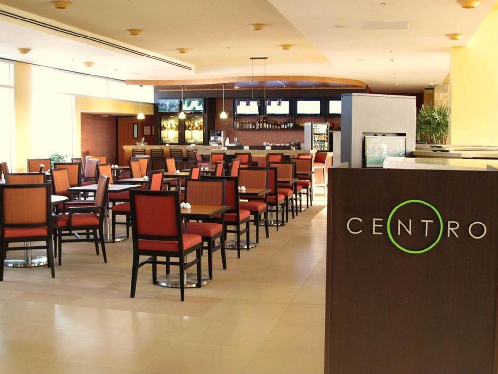 Courtyard By Marriott Leon At The Poliforum Esterno foto