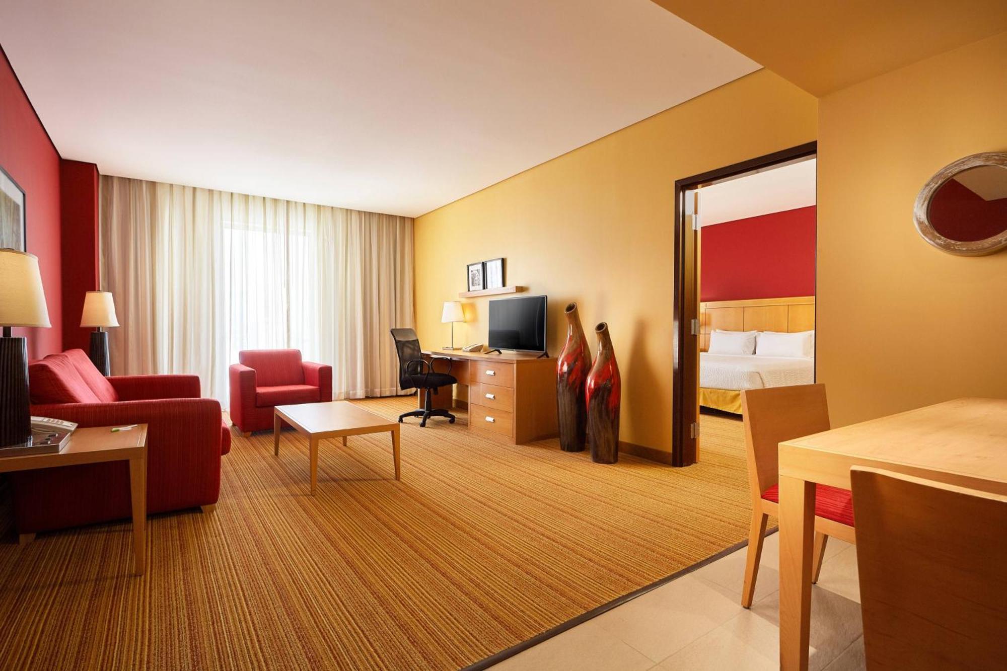 Courtyard By Marriott Leon At The Poliforum Esterno foto