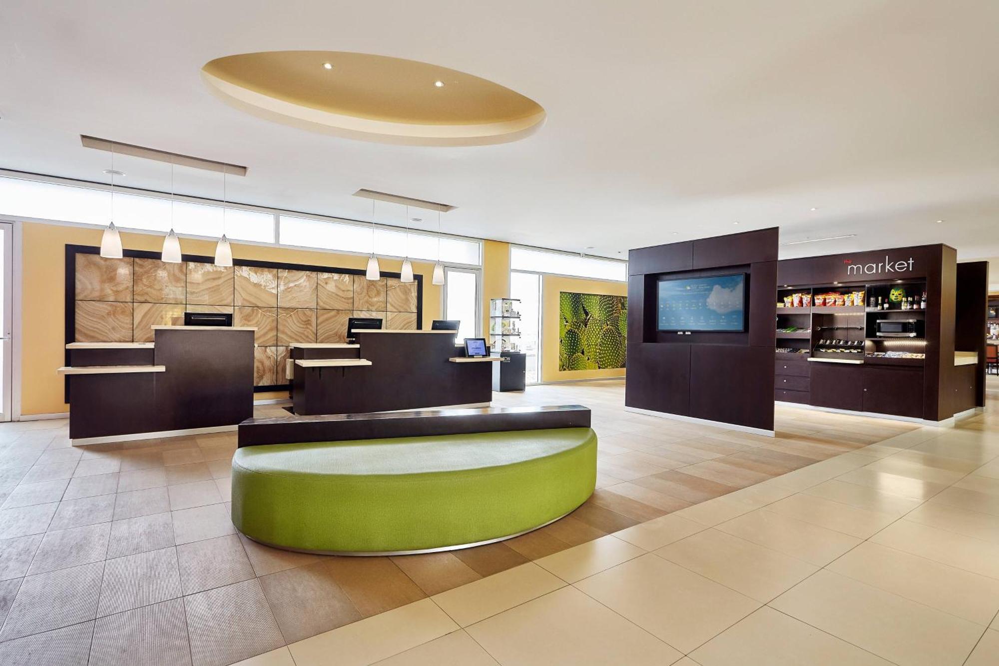 Courtyard By Marriott Leon At The Poliforum Esterno foto